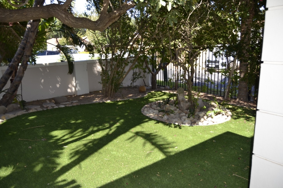 To Let 5 Bedroom Property for Rent in Heritage Park Western Cape